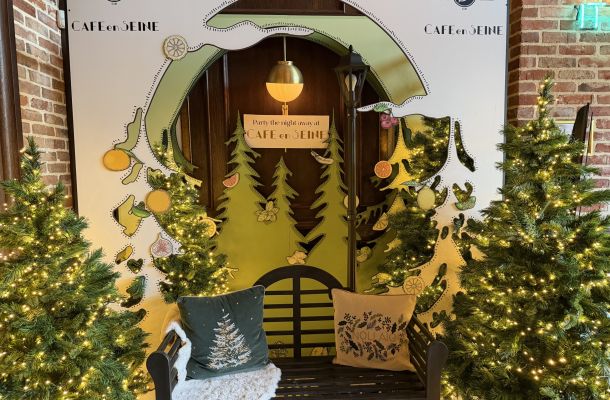 Lunch - Winter lights in Café en Seine - Sip & Sparkle